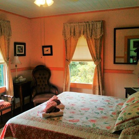 Maureen'S Bed And Breakfast Хило Экстерьер фото