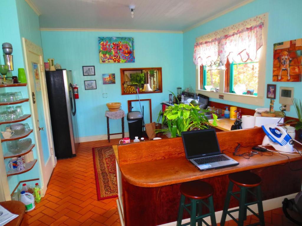 Maureen'S Bed And Breakfast Хило Экстерьер фото