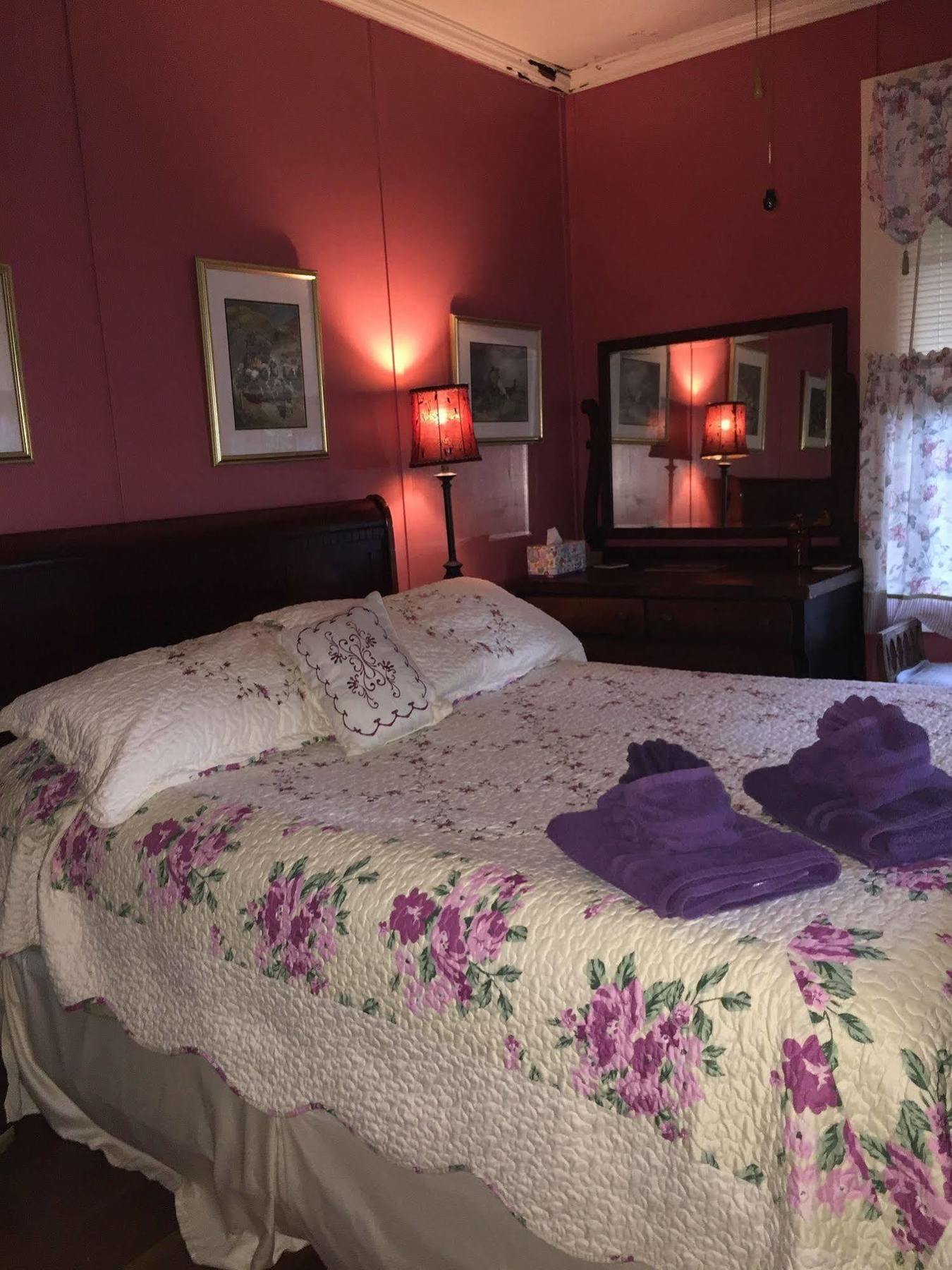 Maureen'S Bed And Breakfast Хило Экстерьер фото