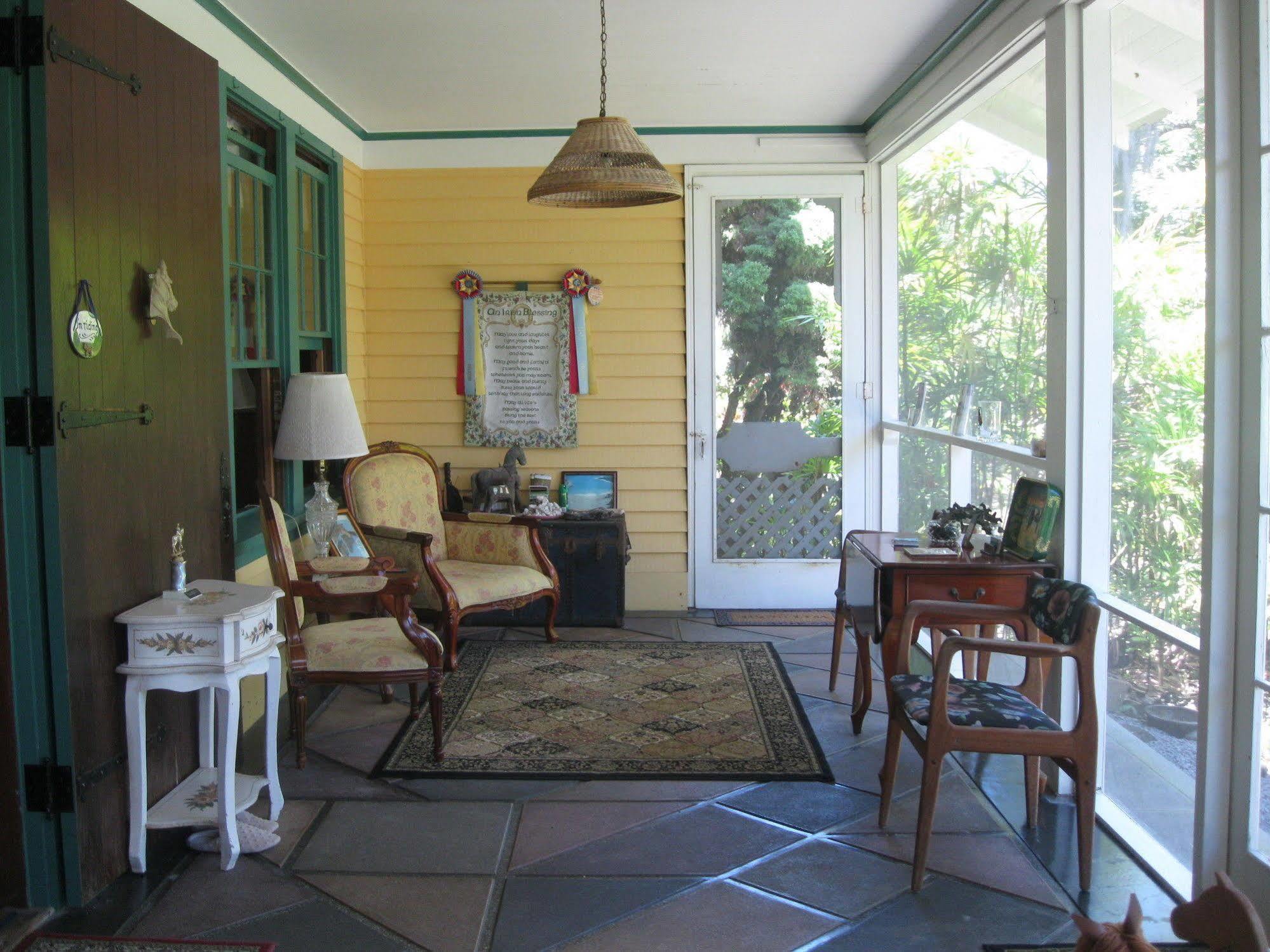 Maureen'S Bed And Breakfast Хило Экстерьер фото